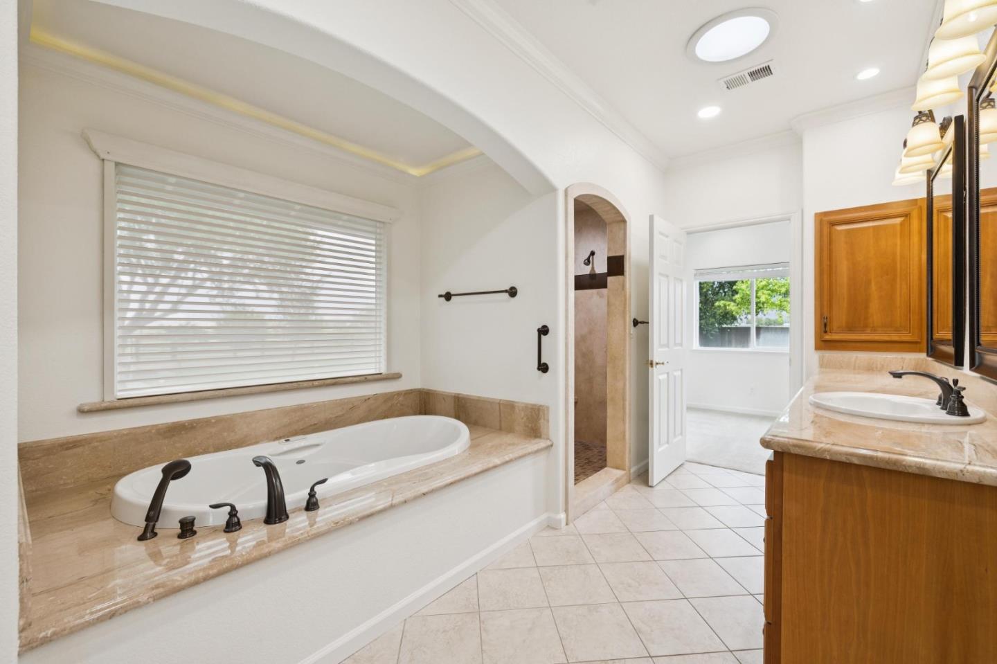 Detail Gallery Image 41 of 79 For 645 Hale Ave, Morgan Hill,  CA 95037 - 3 Beds | 3 Baths