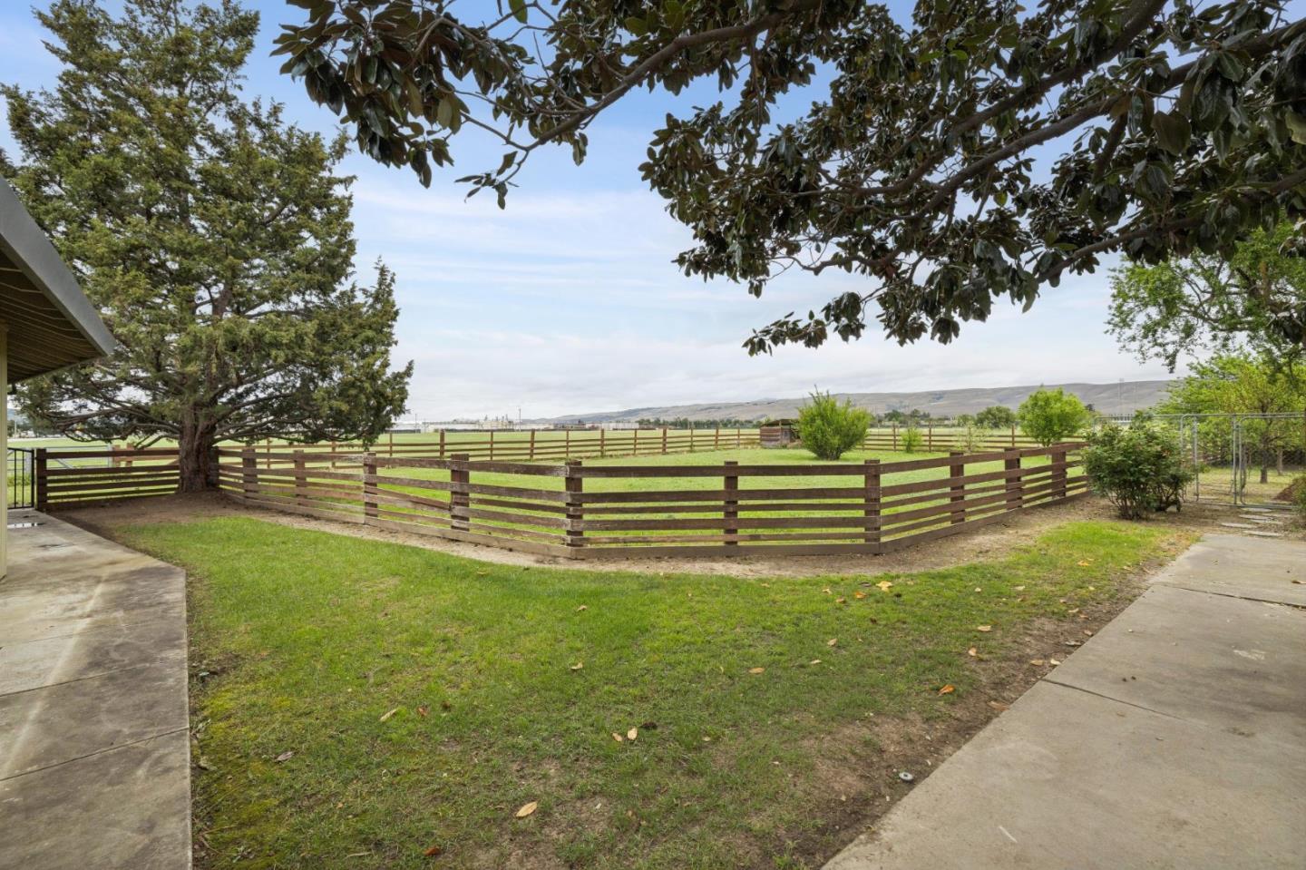 Detail Gallery Image 71 of 79 For 645 Hale Ave, Morgan Hill,  CA 95037 - 3 Beds | 3 Baths