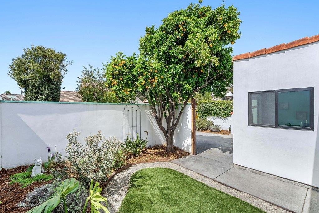 Detail Gallery Image 30 of 43 For 114 Serra Ct, Santa Cruz,  CA 95060 - 3 Beds | 1/1 Baths