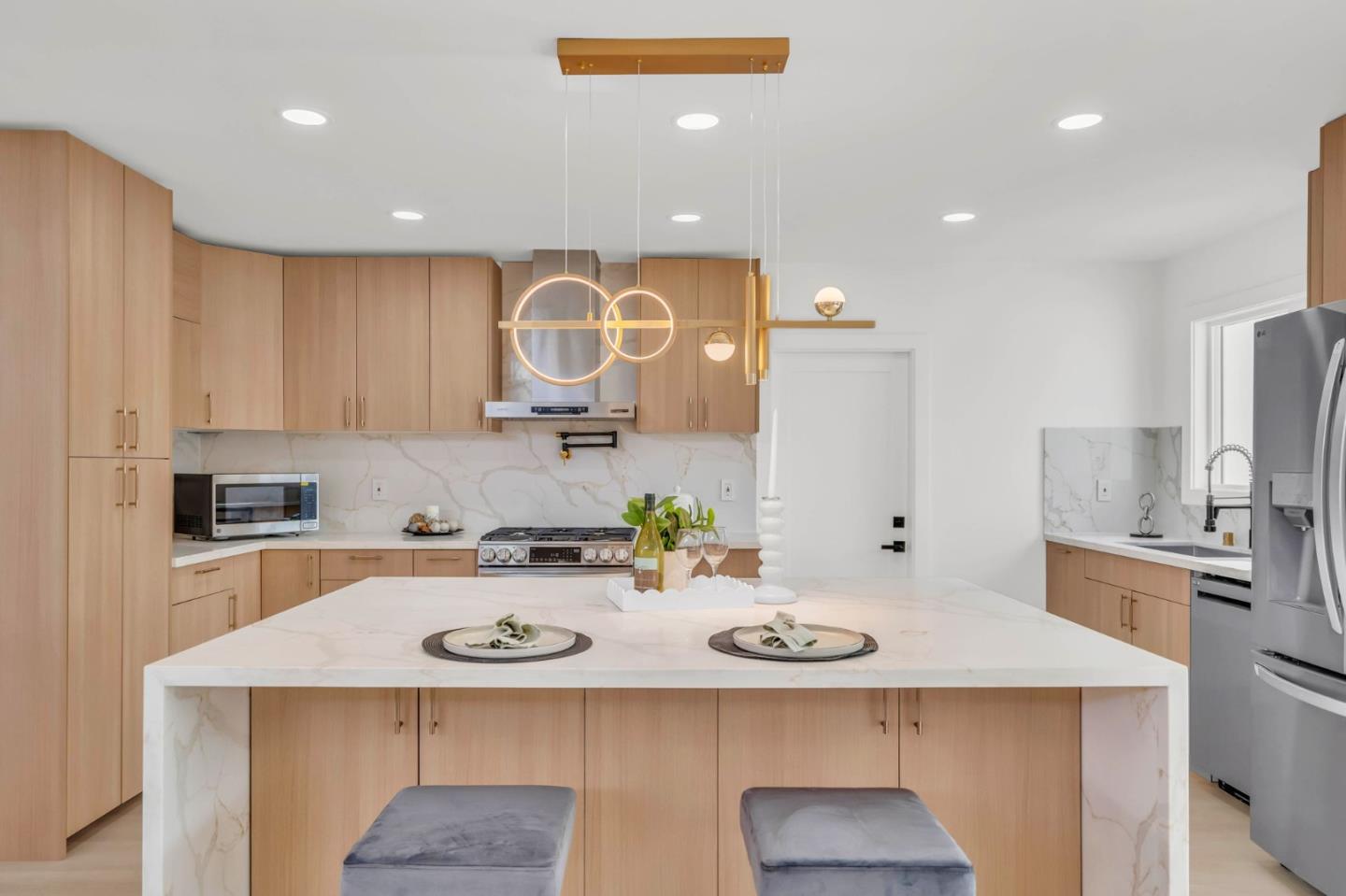 Detail Gallery Image 16 of 52 For 1759 Higgins Ave, Santa Clara,  CA 95051 - 3 Beds | 2 Baths