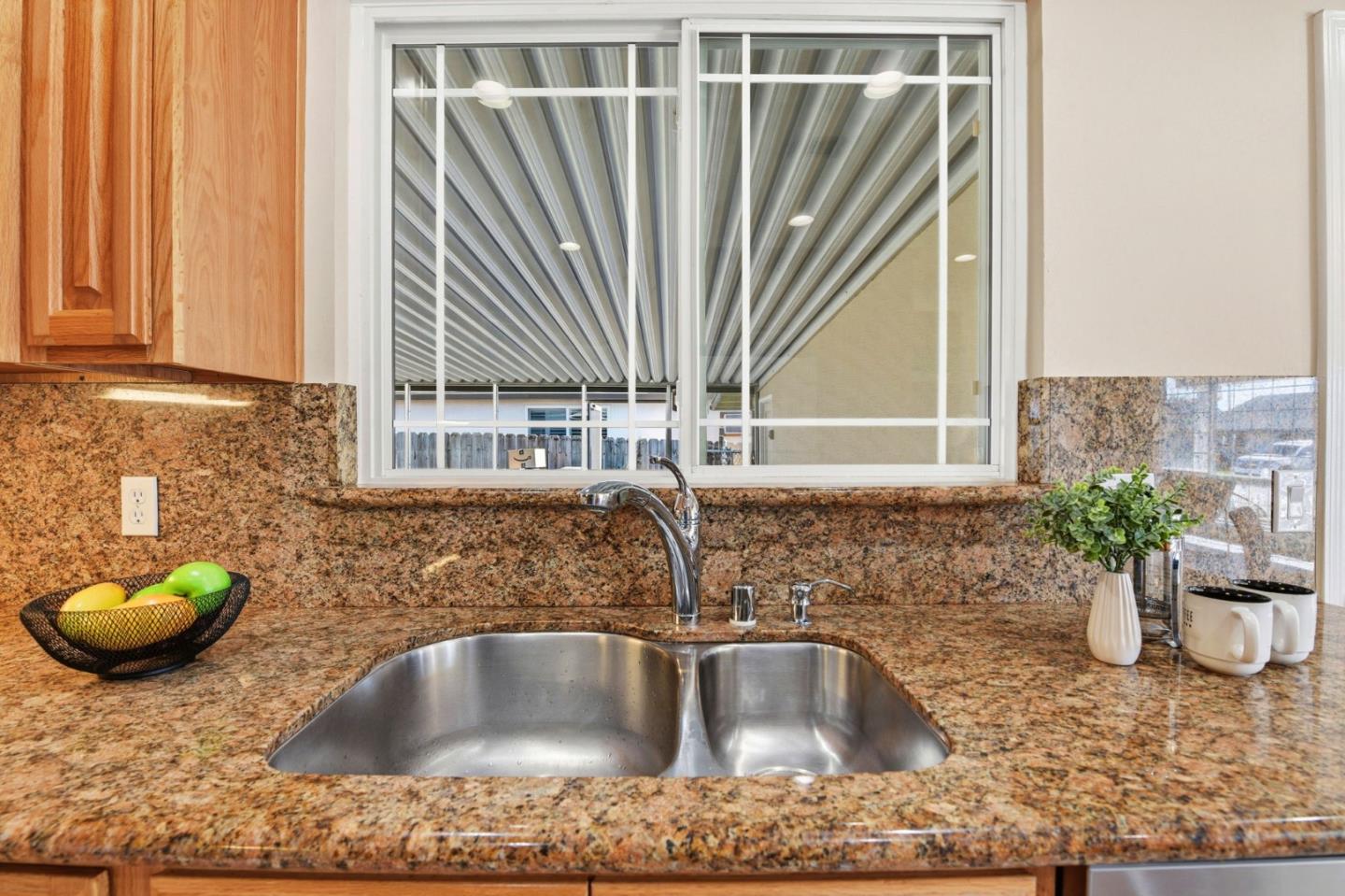 Detail Gallery Image 10 of 43 For 1780 Vegas Ave, Milpitas,  CA 95035 - 3 Beds | 1/1 Baths