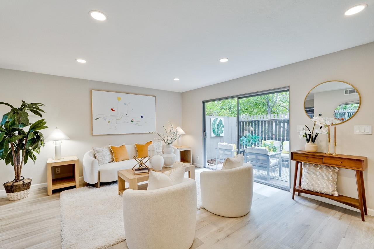 Detail Gallery Image 10 of 48 For 10558 Red Fir Ct, Cupertino,  CA 95014 - 3 Beds | 1/1 Baths