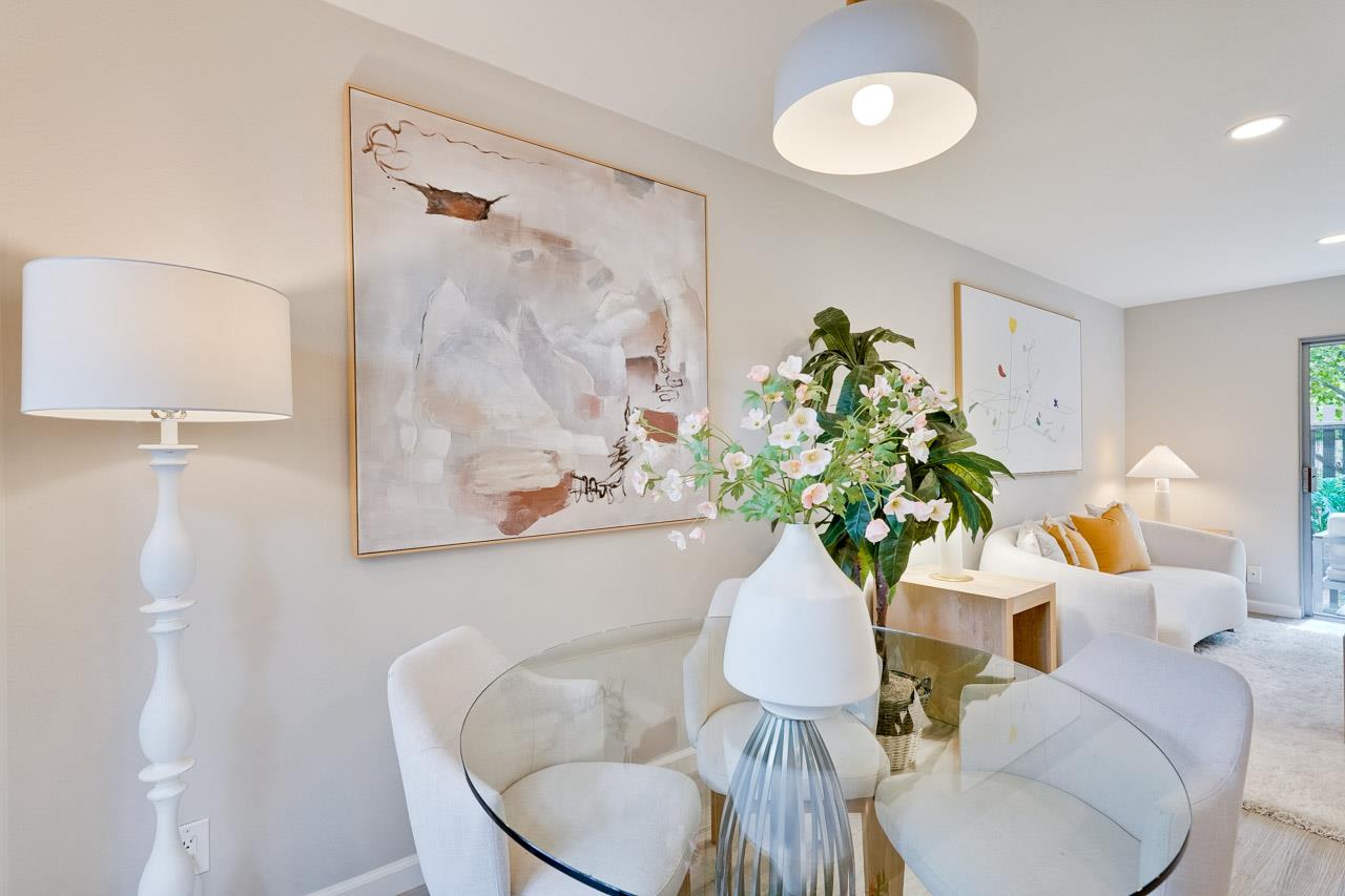 Detail Gallery Image 15 of 48 For 10558 Red Fir Ct, Cupertino,  CA 95014 - 3 Beds | 1/1 Baths