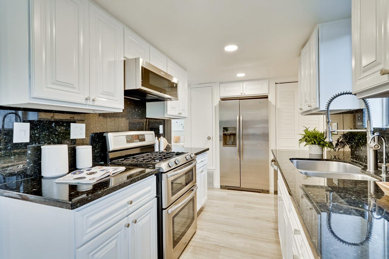 Detail Gallery Image 17 of 48 For 10558 Red Fir Ct, Cupertino,  CA 95014 - 3 Beds | 1/1 Baths