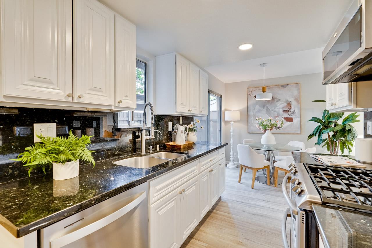 Detail Gallery Image 18 of 48 For 10558 Red Fir Ct, Cupertino,  CA 95014 - 3 Beds | 1/1 Baths