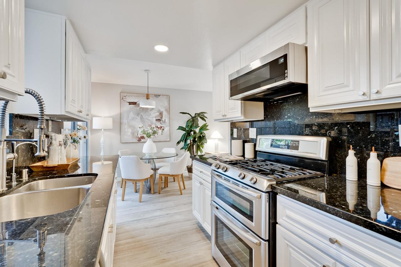 Detail Gallery Image 22 of 48 For 10558 Red Fir Ct, Cupertino,  CA 95014 - 3 Beds | 1/1 Baths