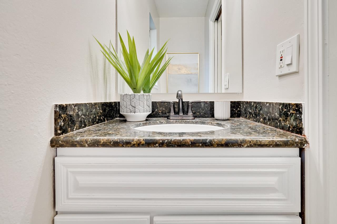 Detail Gallery Image 26 of 48 For 10558 Red Fir Ct, Cupertino,  CA 95014 - 3 Beds | 1/1 Baths