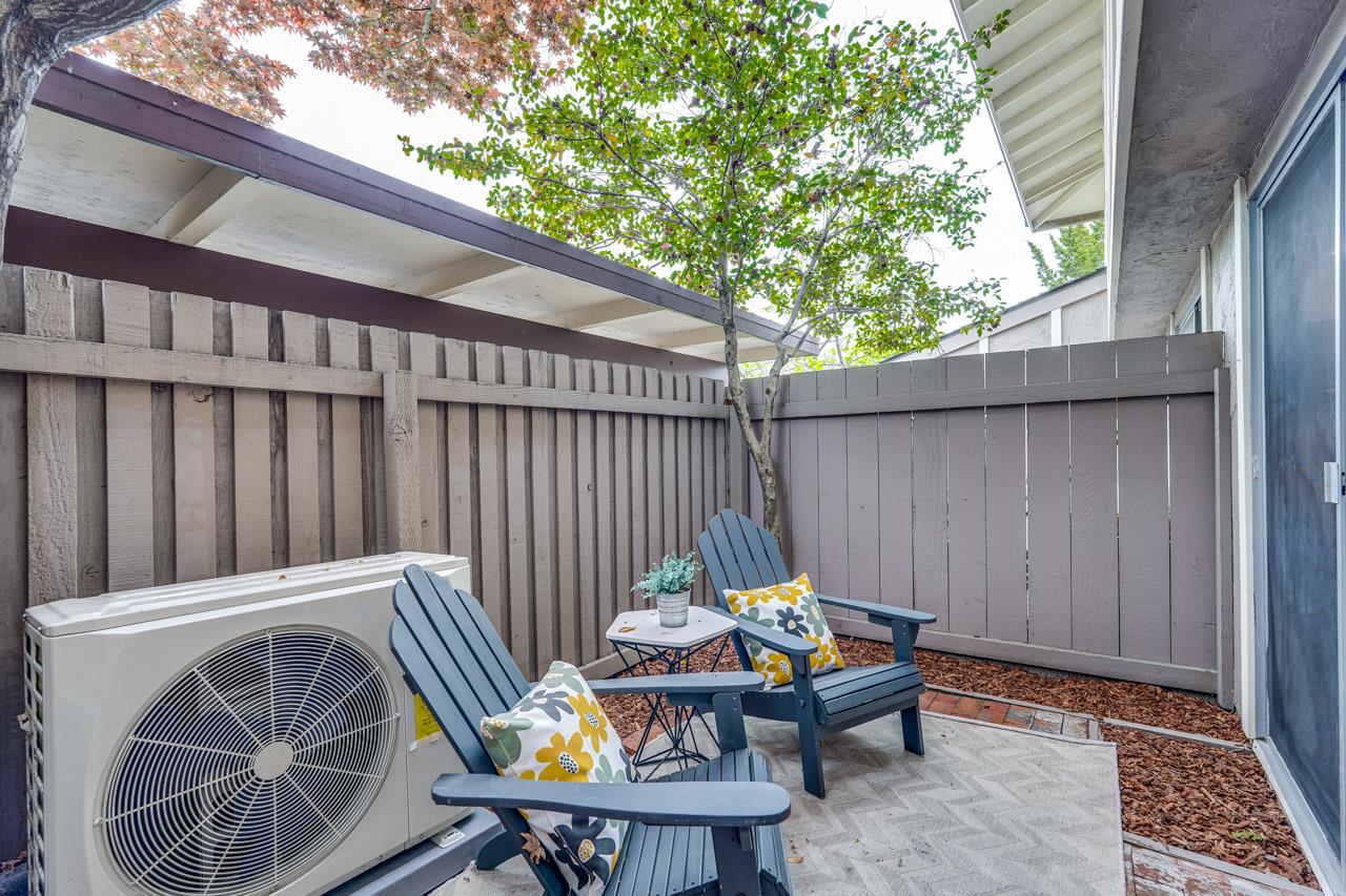 Detail Gallery Image 42 of 48 For 10558 Red Fir Ct, Cupertino,  CA 95014 - 3 Beds | 1/1 Baths