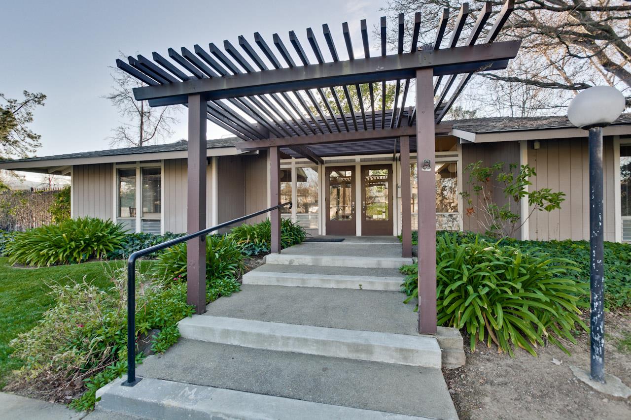 Detail Gallery Image 45 of 48 For 10558 Red Fir Ct, Cupertino,  CA 95014 - 3 Beds | 1/1 Baths