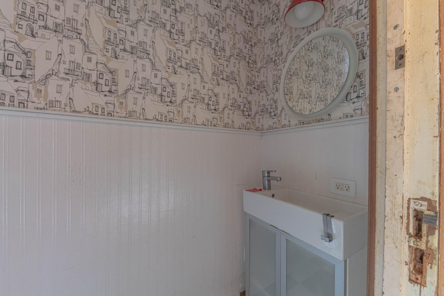 Detail Gallery Image 13 of 25 For Benito Ave, Pacific Grove,  CA 93950 - 3 Beds | 1 Baths