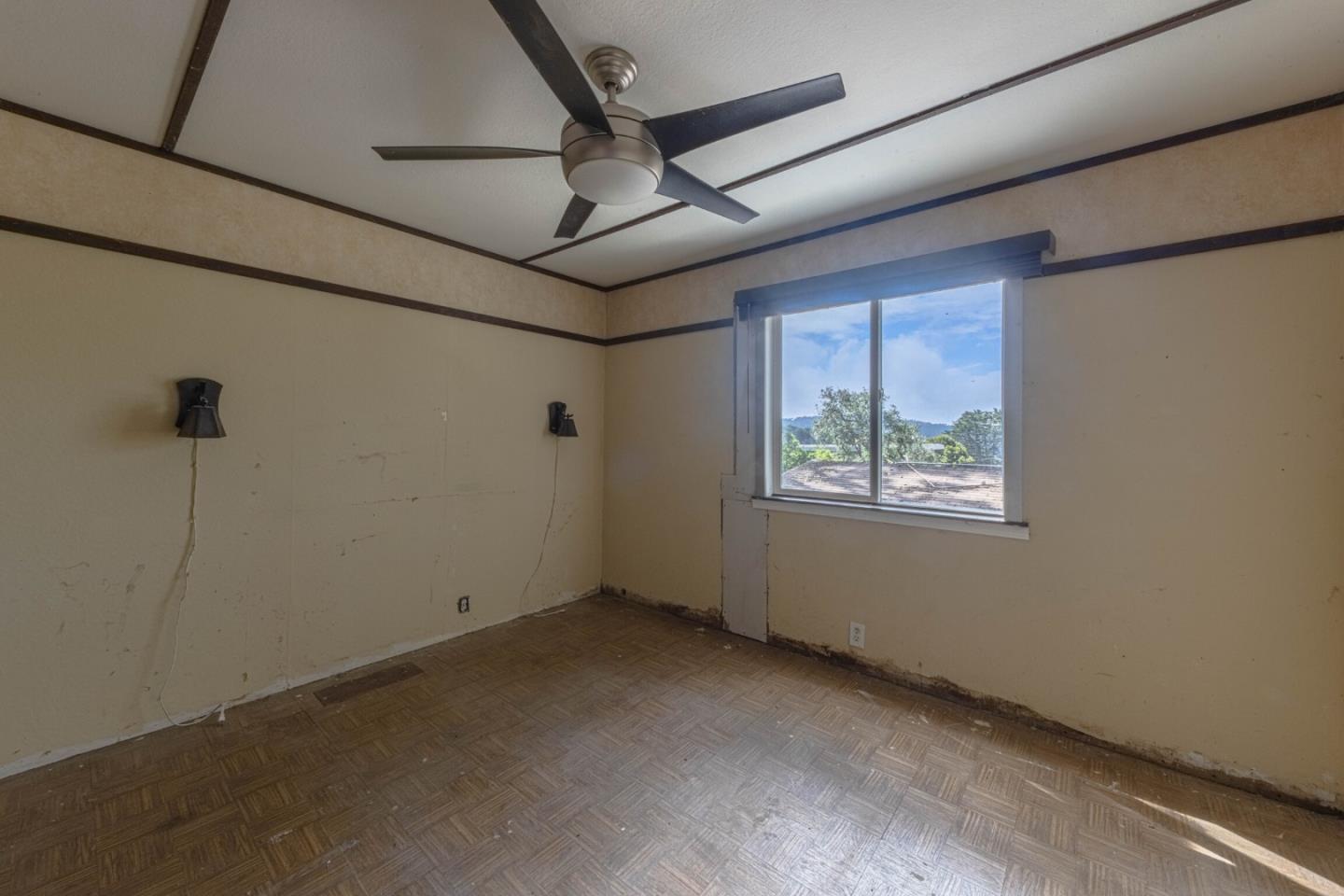 Detail Gallery Image 16 of 25 For Benito Ave, Pacific Grove,  CA 93950 - 3 Beds | 1 Baths