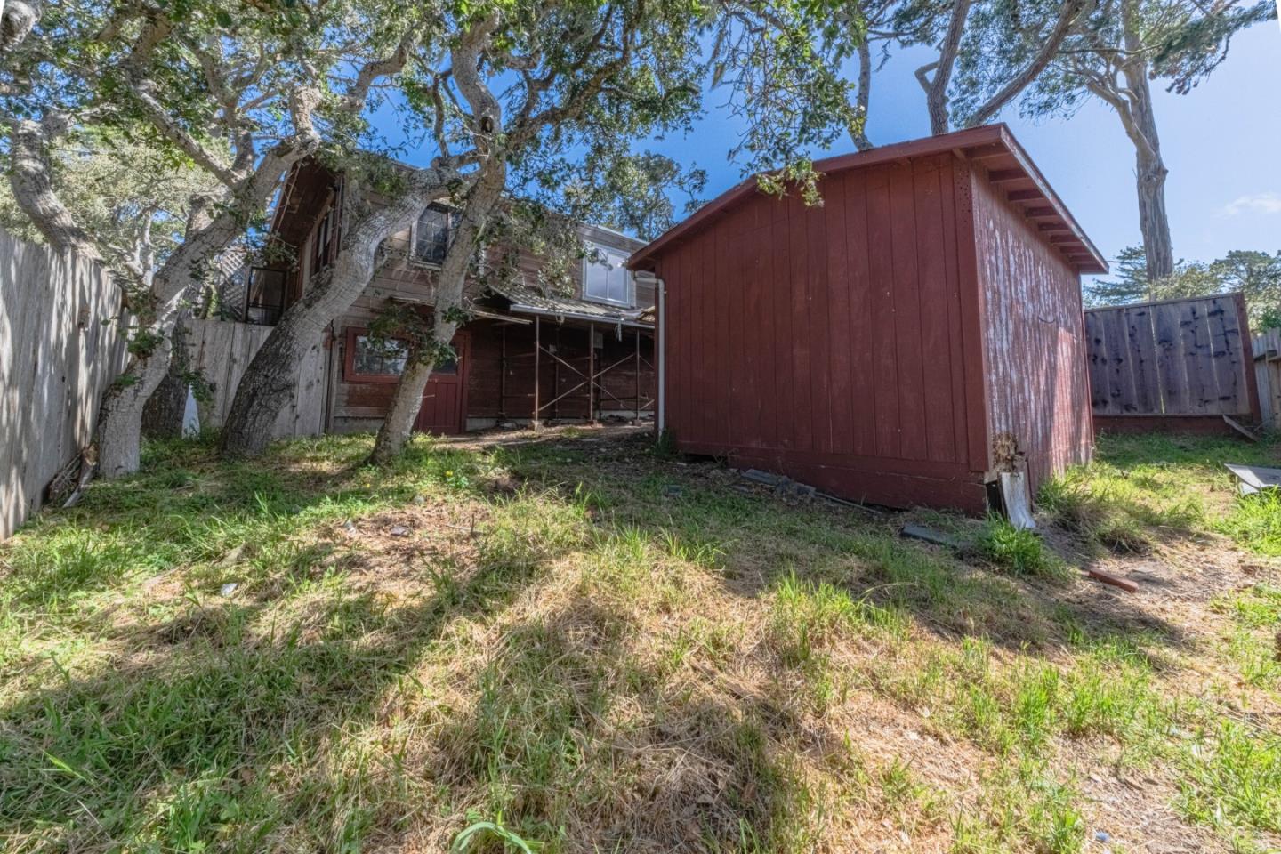 Detail Gallery Image 21 of 25 For Benito Ave, Pacific Grove,  CA 93950 - 3 Beds | 1 Baths