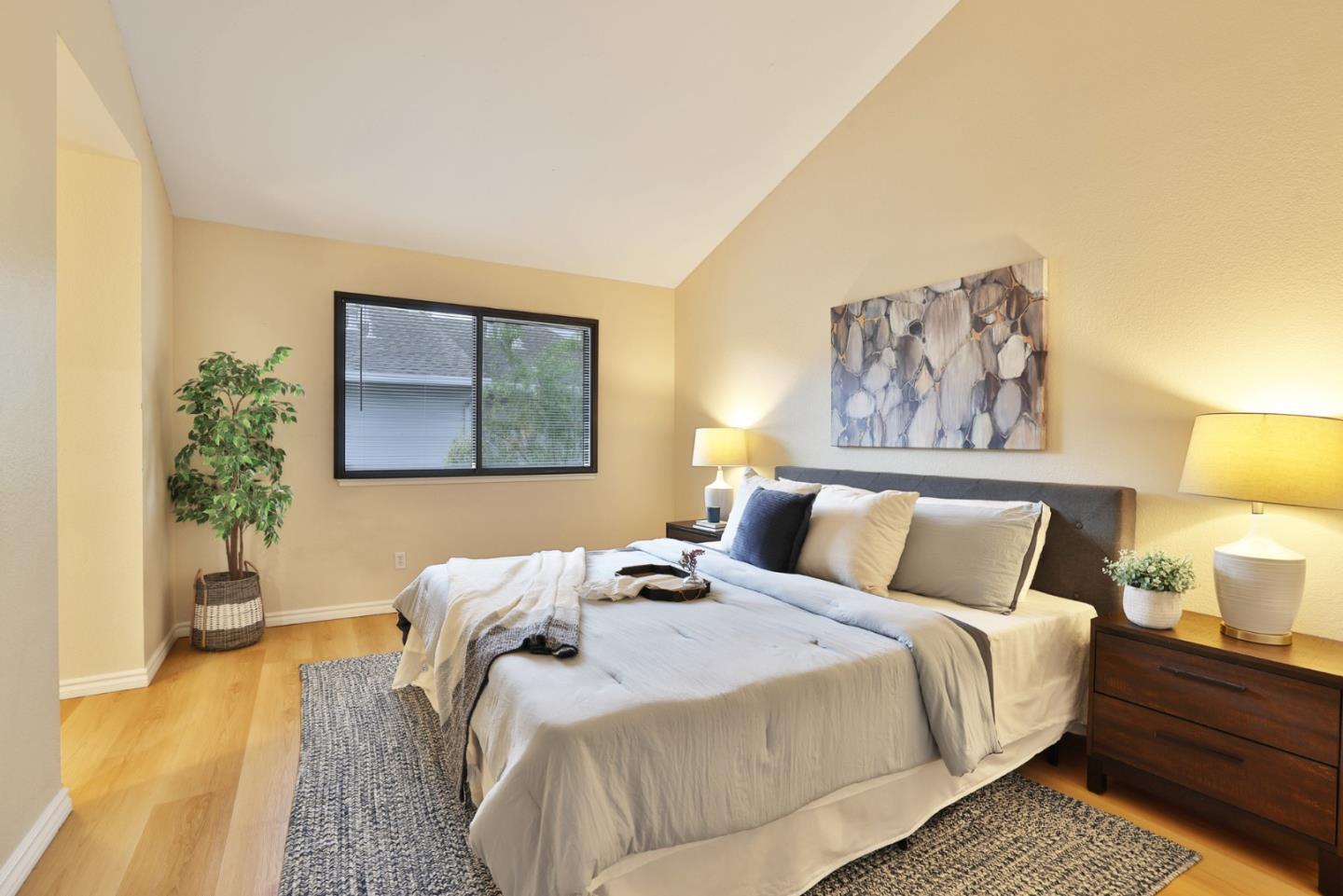 Detail Gallery Image 15 of 24 For 116 Monte Villa Ct, Campbell,  CA 95008 - 2 Beds | 2/1 Baths