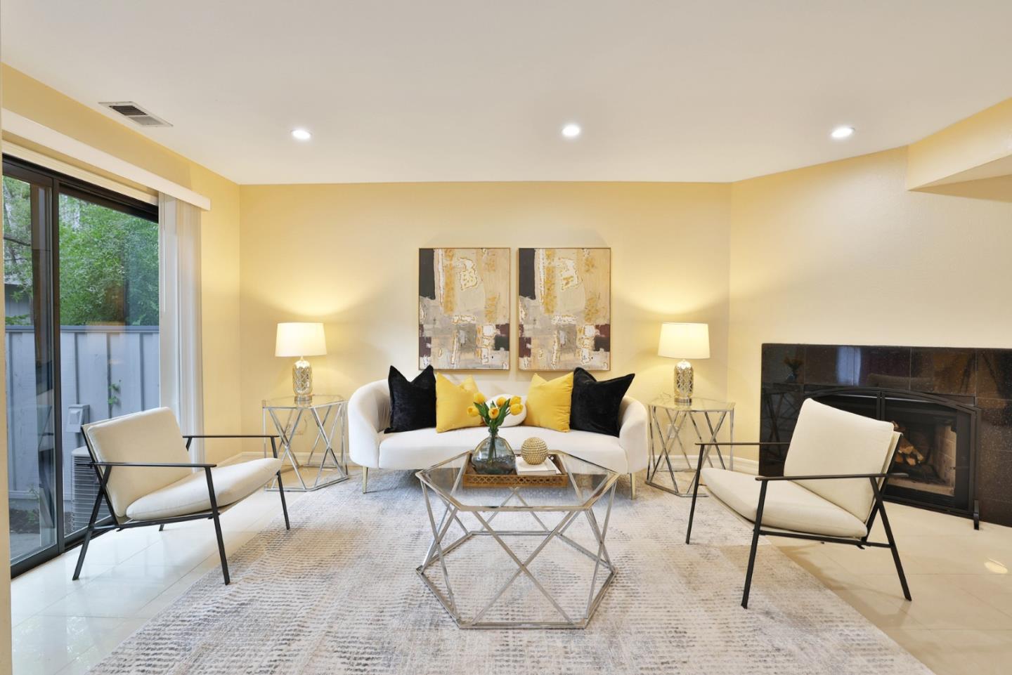 Detail Gallery Image 4 of 24 For 116 Monte Villa Ct, Campbell,  CA 95008 - 2 Beds | 2/1 Baths