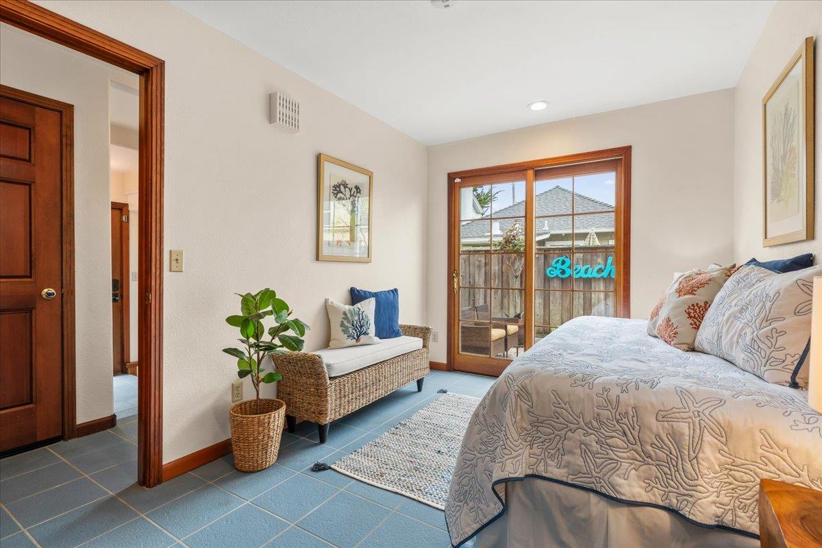 Detail Gallery Image 12 of 30 For 116 Mott Ave, Santa Cruz,  CA 95062 - 2 Beds | 2/1 Baths