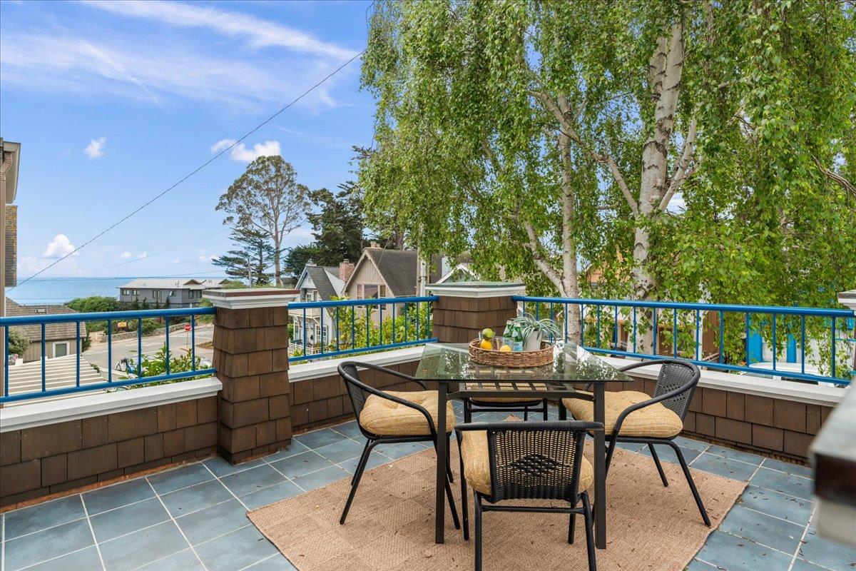 Detail Gallery Image 23 of 30 For 116 Mott Ave, Santa Cruz,  CA 95062 - 2 Beds | 2/1 Baths