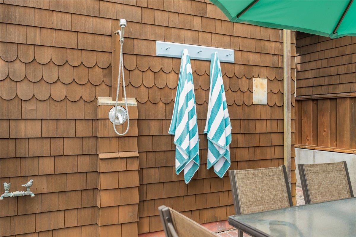 Detail Gallery Image 24 of 30 For 116 Mott Ave, Santa Cruz,  CA 95062 - 2 Beds | 2/1 Baths