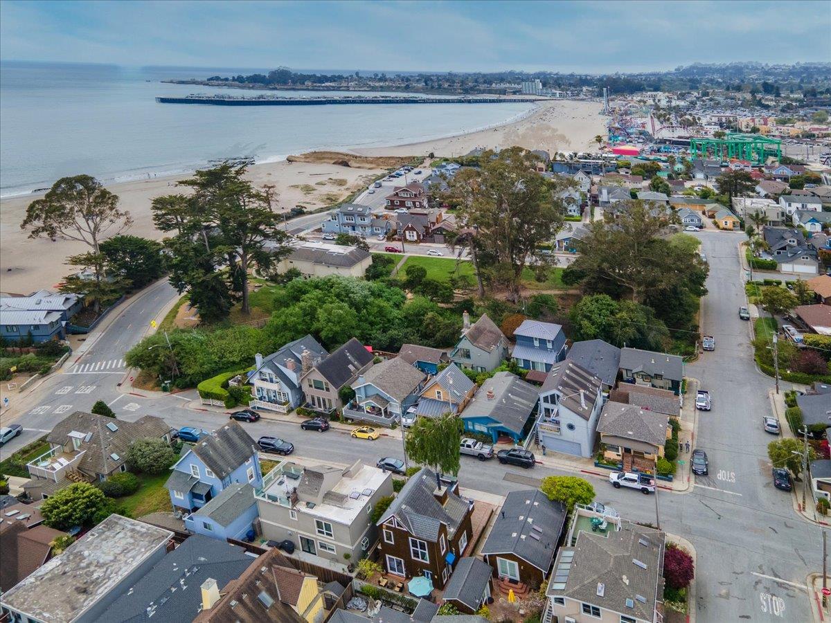 Detail Gallery Image 30 of 30 For 116 Mott Ave, Santa Cruz,  CA 95062 - 2 Beds | 2/1 Baths