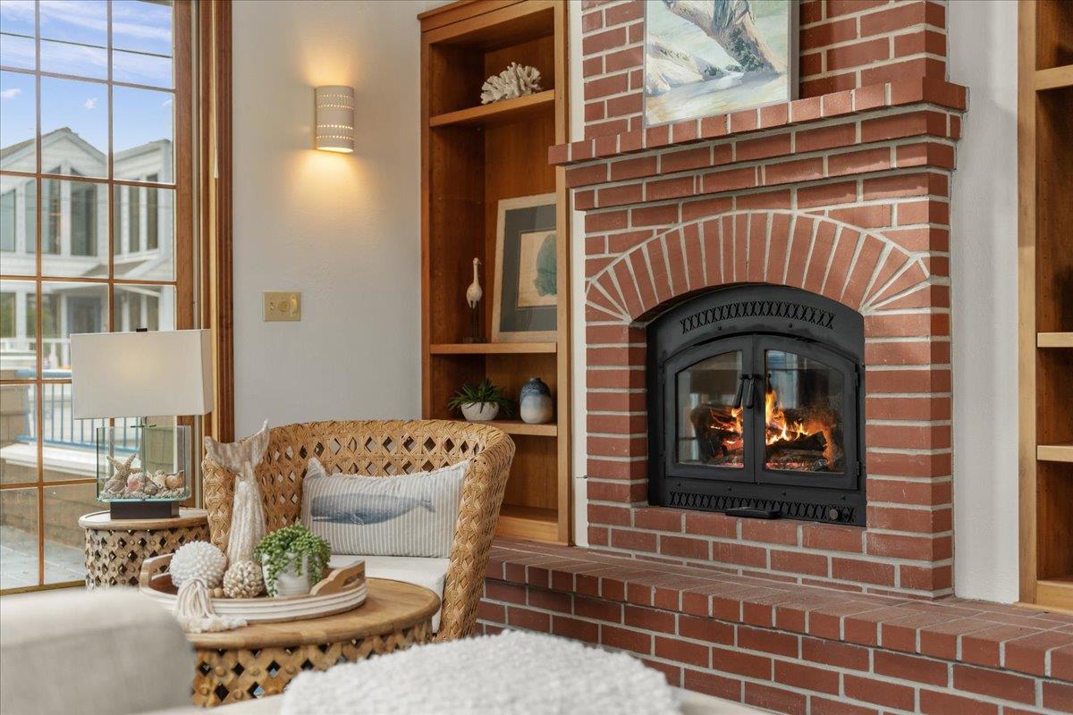 Detail Gallery Image 9 of 30 For 116 Mott Ave, Santa Cruz,  CA 95062 - 2 Beds | 2/1 Baths