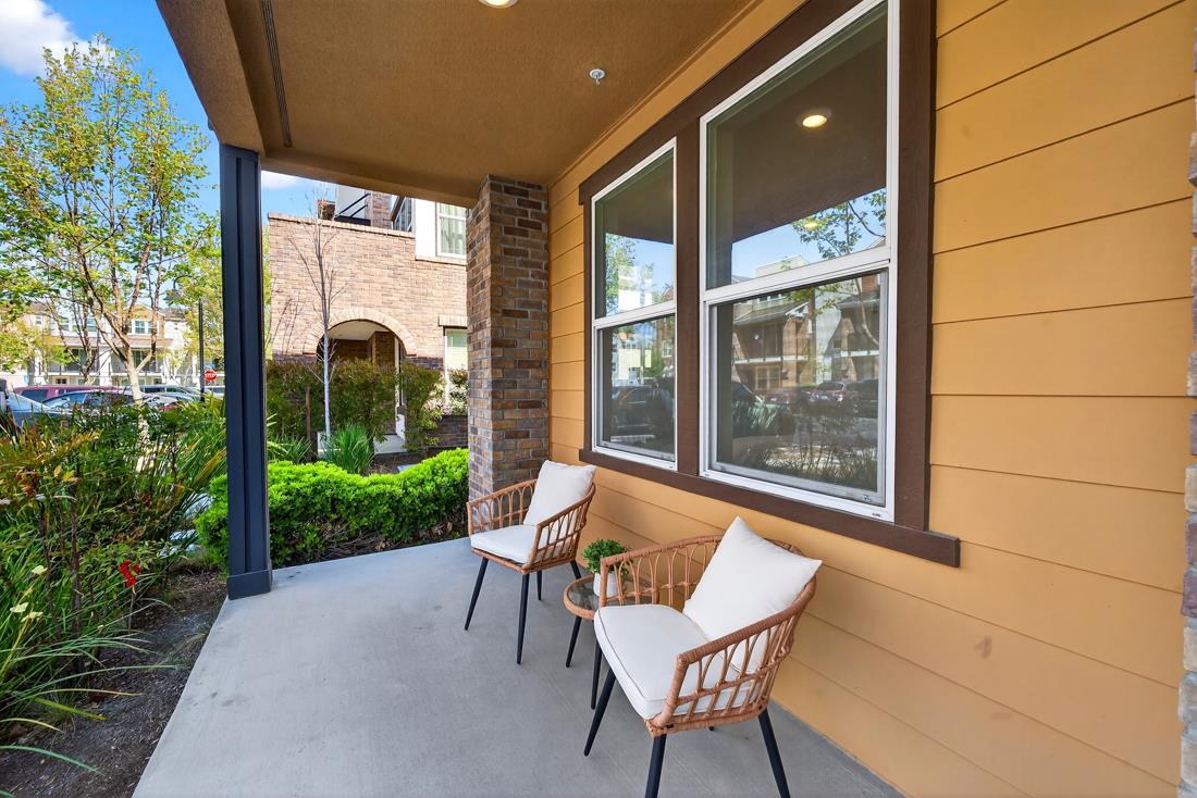 Detail Gallery Image 11 of 60 For 552 Galt Ter #4,  Sunnyvale,  CA 94085 - 4 Beds | 3/1 Baths