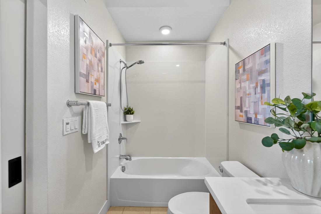 Detail Gallery Image 17 of 60 For 552 Galt Ter #4,  Sunnyvale,  CA 94085 - 4 Beds | 3/1 Baths
