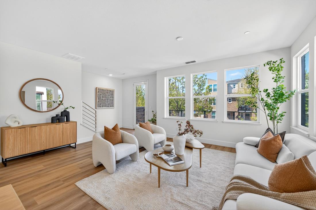 Detail Gallery Image 33 of 60 For 552 Galt Ter #4,  Sunnyvale,  CA 94085 - 4 Beds | 3/1 Baths