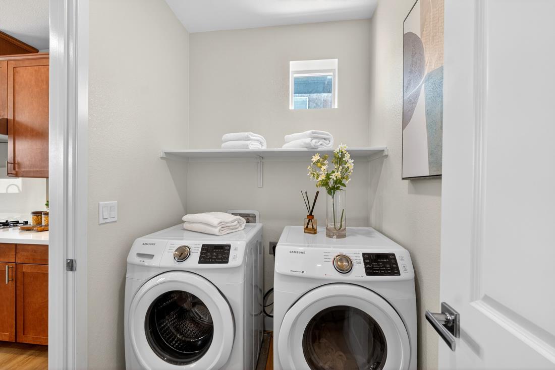 Detail Gallery Image 38 of 60 For 552 Galt Ter #4,  Sunnyvale,  CA 94085 - 4 Beds | 3/1 Baths