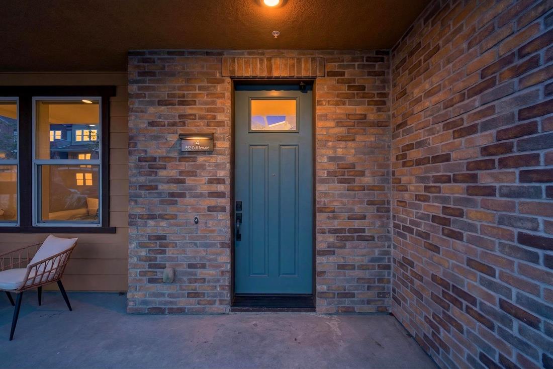 Detail Gallery Image 5 of 60 For 552 Galt Ter #4,  Sunnyvale,  CA 94085 - 4 Beds | 3/1 Baths