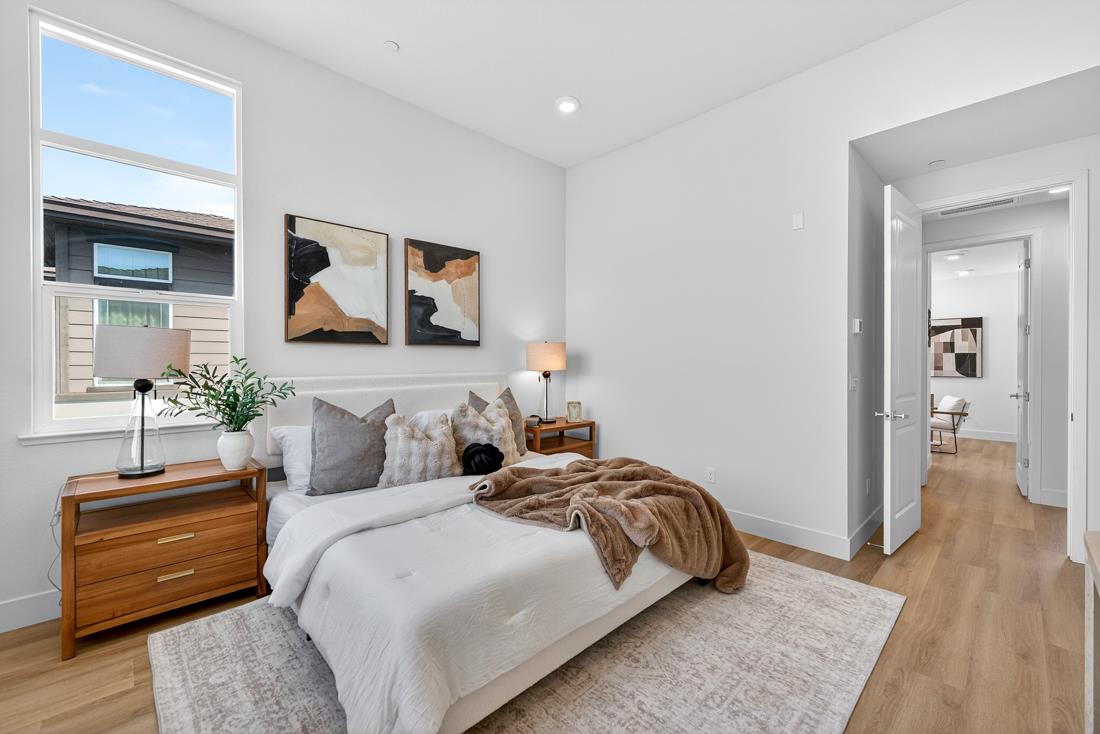 Detail Gallery Image 52 of 60 For 552 Galt Ter #4,  Sunnyvale,  CA 94085 - 4 Beds | 3/1 Baths