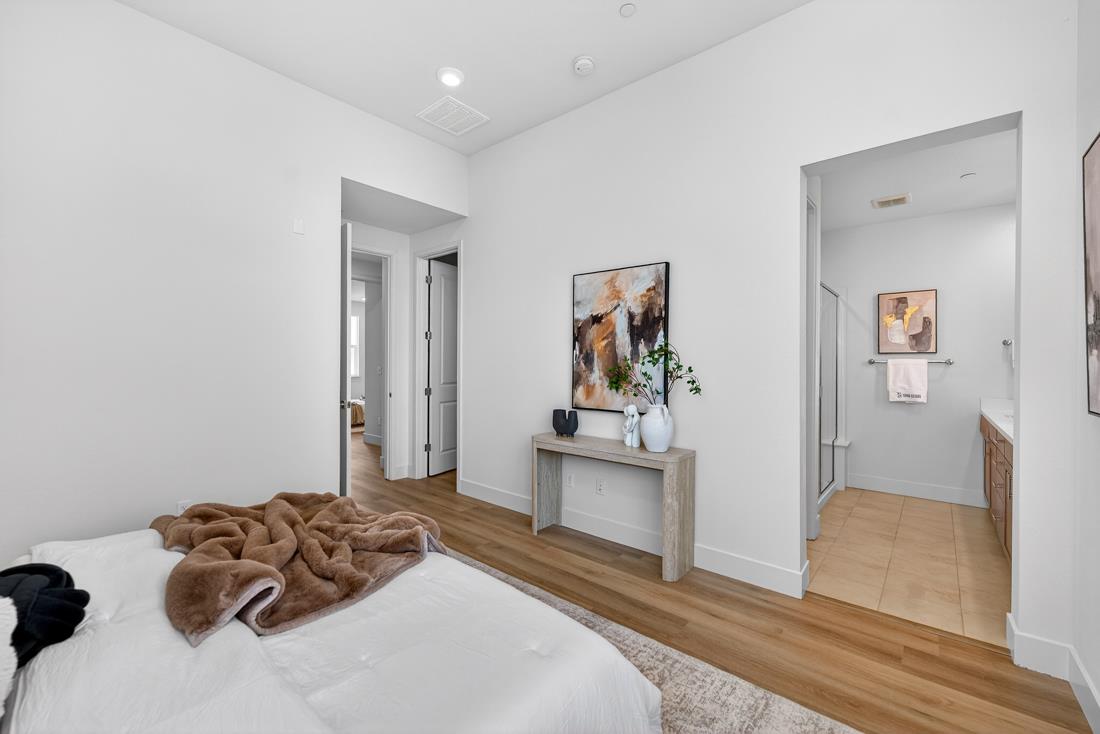 Detail Gallery Image 53 of 60 For 552 Galt Ter #4,  Sunnyvale,  CA 94085 - 4 Beds | 3/1 Baths