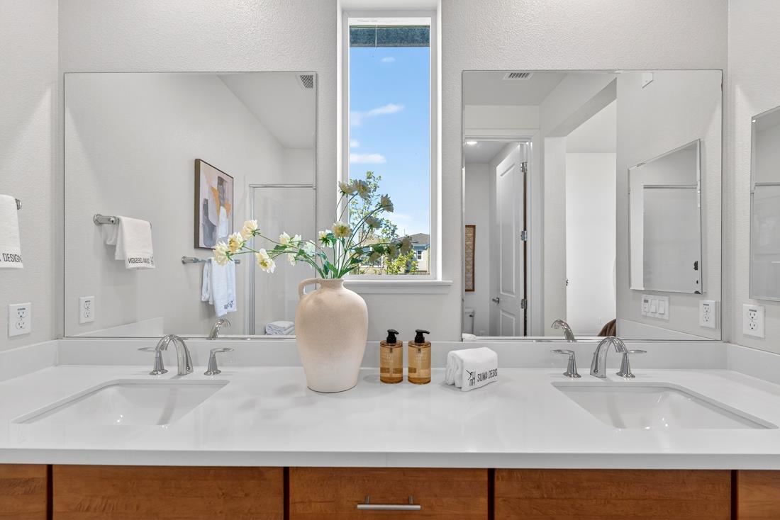 Detail Gallery Image 55 of 60 For 552 Galt Ter #4,  Sunnyvale,  CA 94085 - 4 Beds | 3/1 Baths