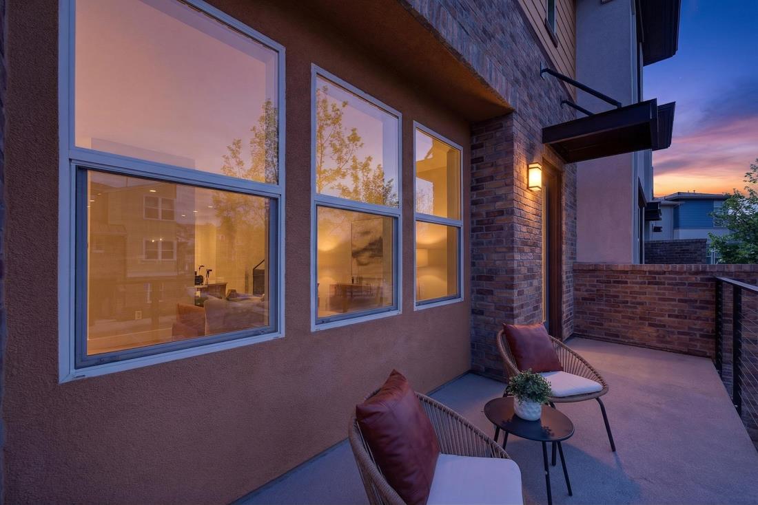 Detail Gallery Image 7 of 60 For 552 Galt Ter #4,  Sunnyvale,  CA 94085 - 4 Beds | 3/1 Baths