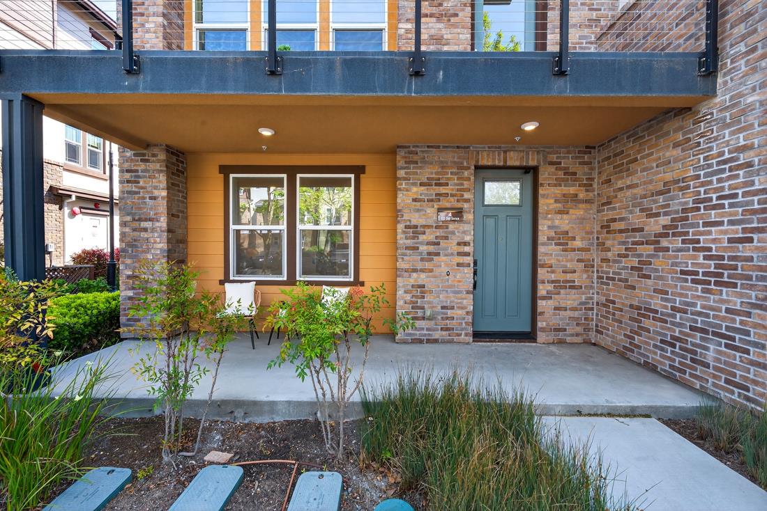 Detail Gallery Image 9 of 60 For 552 Galt Ter #4,  Sunnyvale,  CA 94085 - 4 Beds | 3/1 Baths