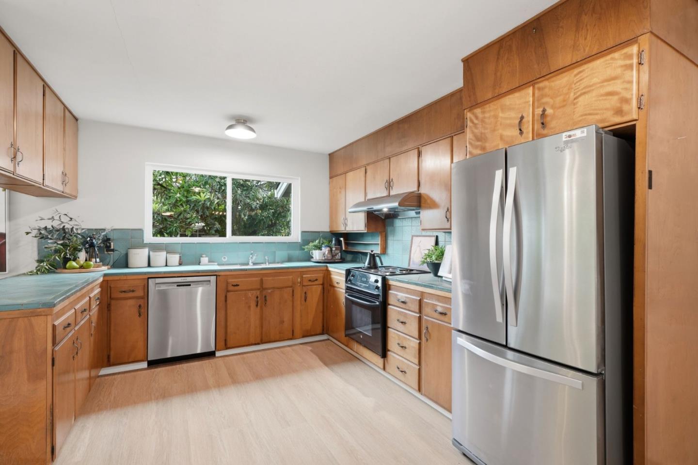 Detail Gallery Image 14 of 50 For 939 Cherrystone Dr, Los Gatos,  CA 95032 - 3 Beds | 2 Baths