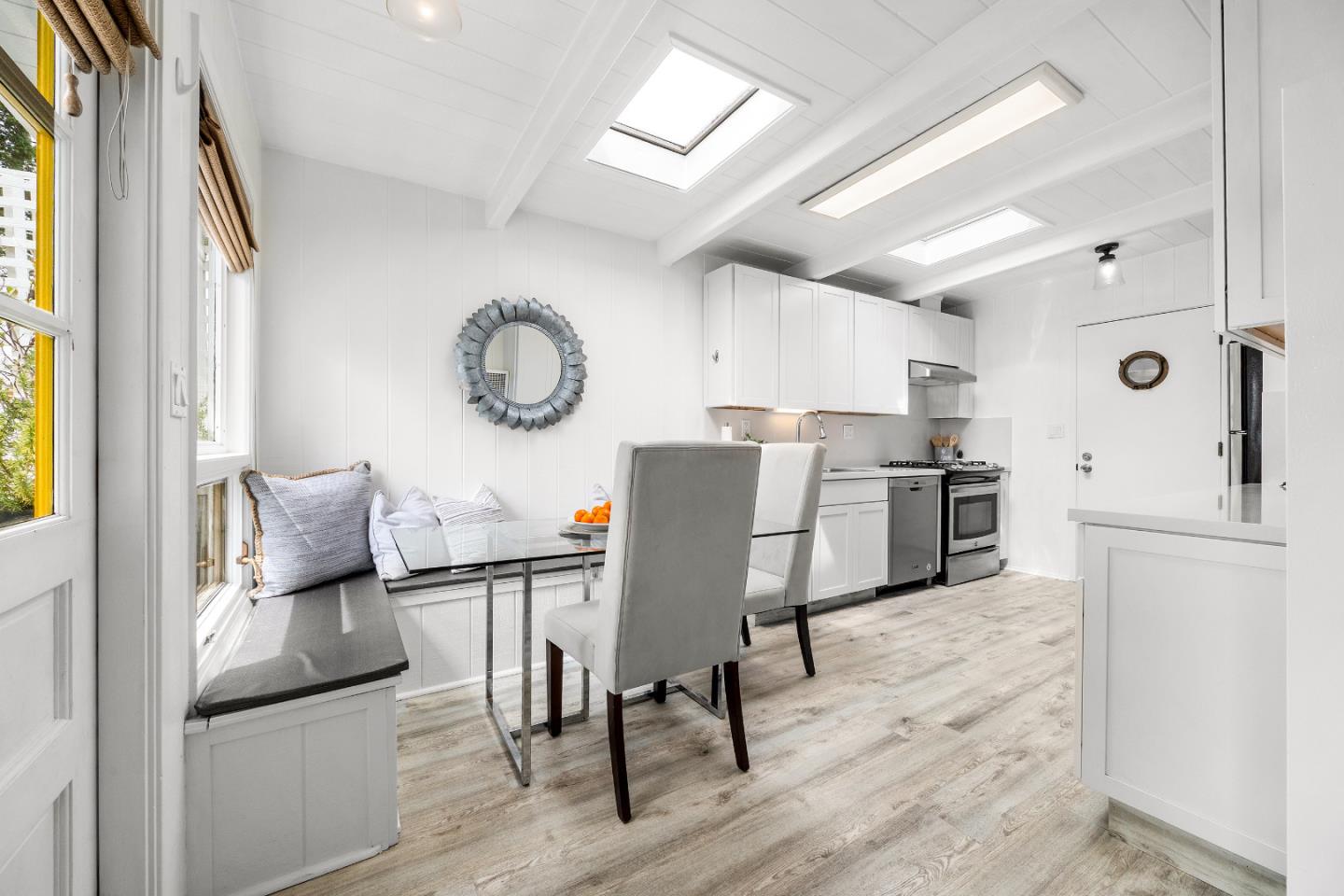 Detail Gallery Image 11 of 37 For 145 Bennett Rd, Aptos,  CA 95003 - 2 Beds | 1/1 Baths