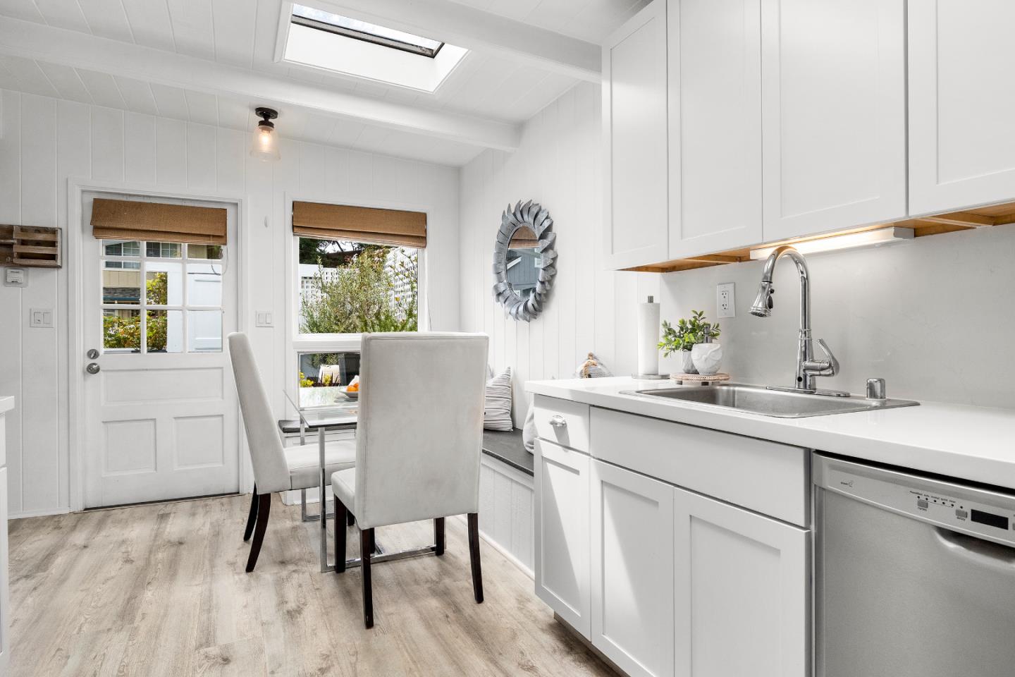 Detail Gallery Image 13 of 37 For 145 Bennett Rd, Aptos,  CA 95003 - 2 Beds | 1/1 Baths