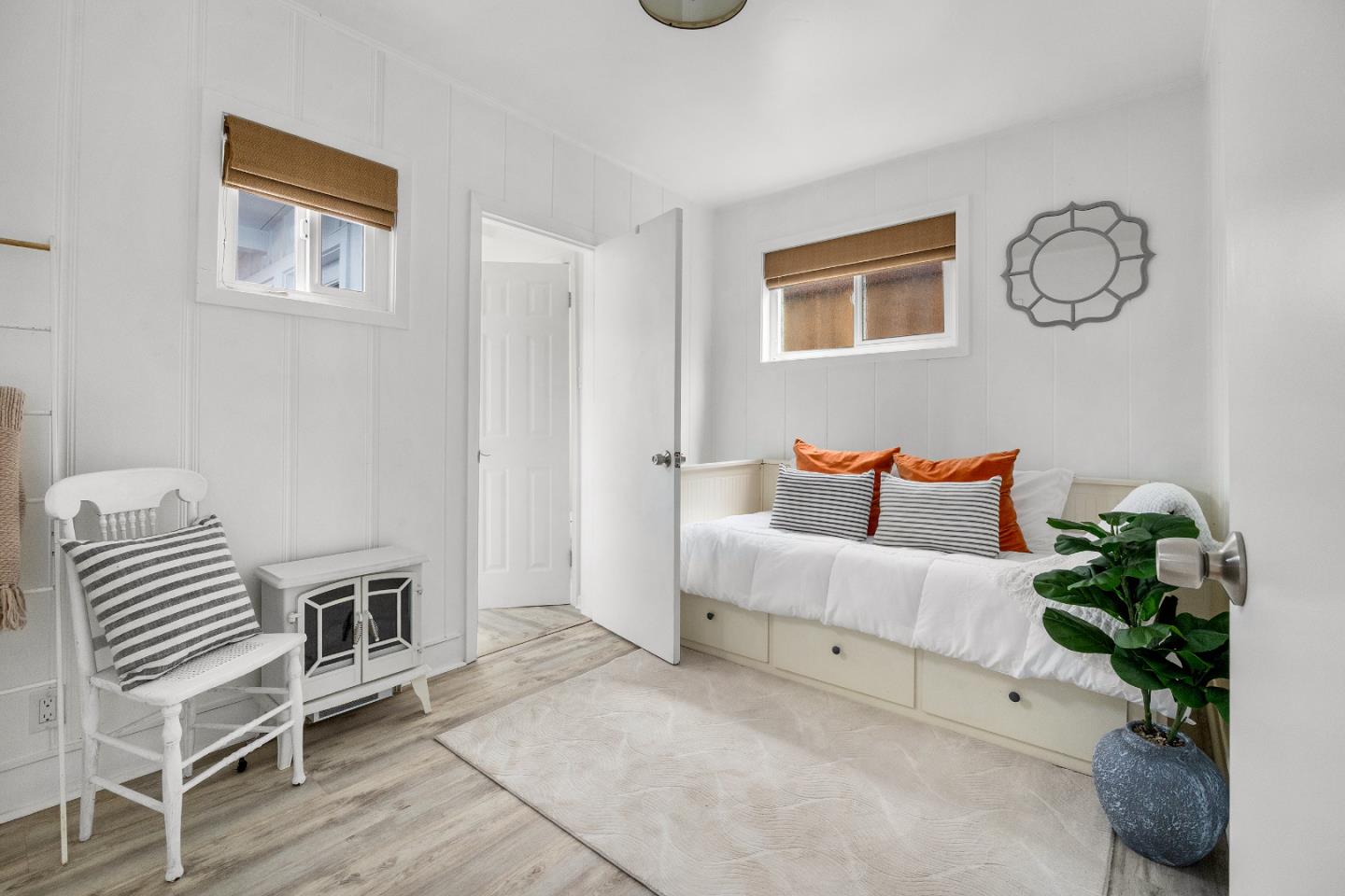 Detail Gallery Image 17 of 37 For 145 Bennett Rd, Aptos,  CA 95003 - 2 Beds | 1/1 Baths