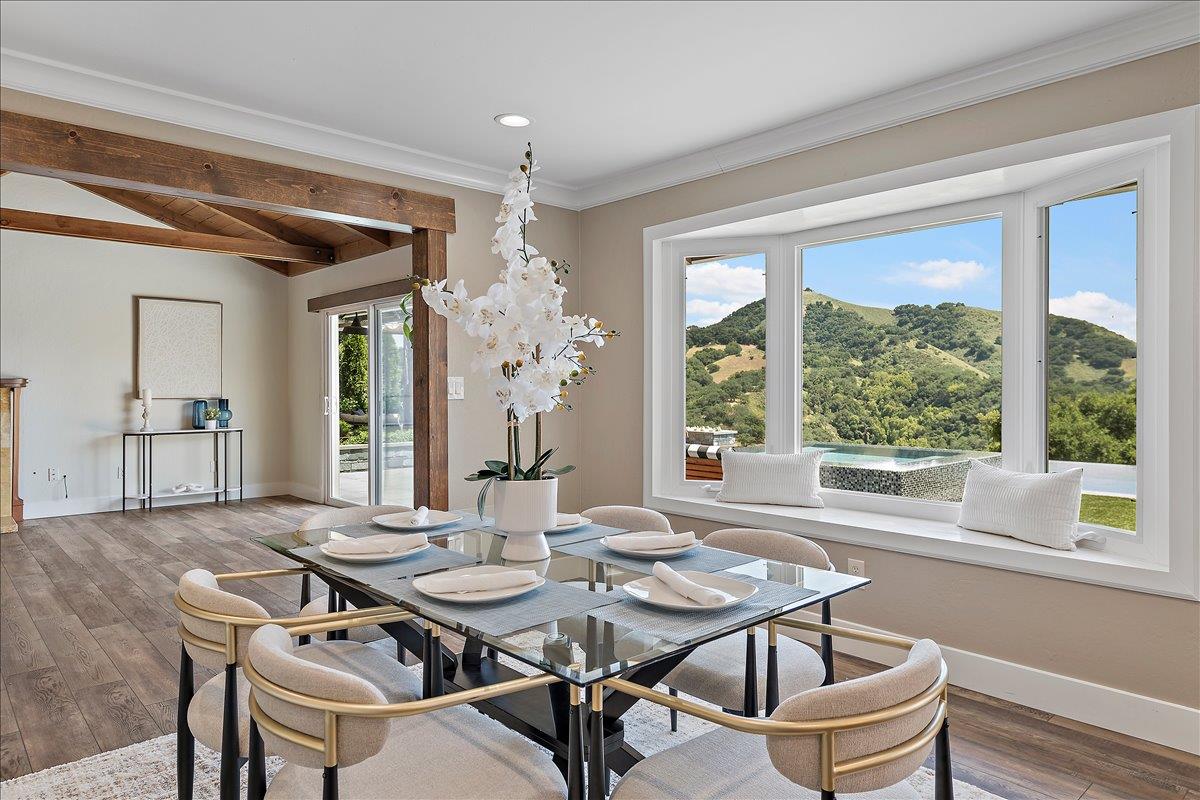 Detail Gallery Image 14 of 60 For 2135 Greenwood Ave, Morgan Hill,  CA 95037 - 4 Beds | 3/1 Baths