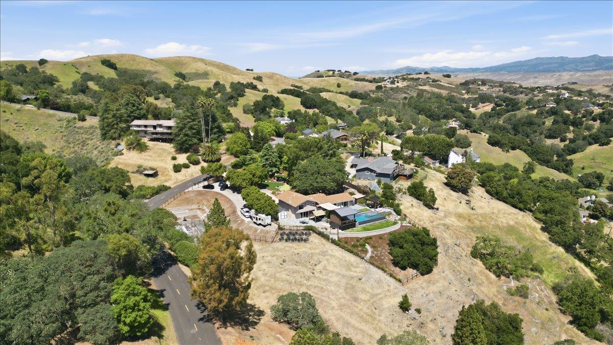 Detail Gallery Image 59 of 60 For 2135 Greenwood Ave, Morgan Hill,  CA 95037 - 4 Beds | 3/1 Baths