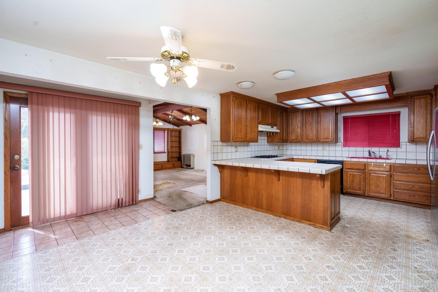 Detail Gallery Image 3 of 12 For 1774 Chevalier Dr, San Jose,  CA 95124 - 3 Beds | 2 Baths