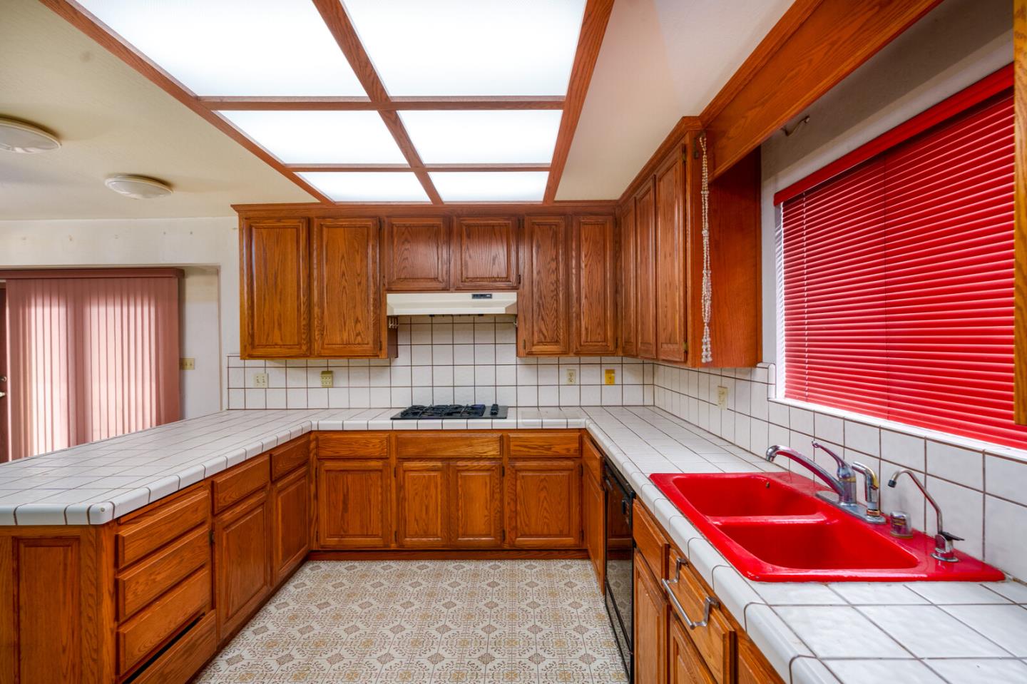 Detail Gallery Image 4 of 12 For 1774 Chevalier Dr, San Jose,  CA 95124 - 3 Beds | 2 Baths