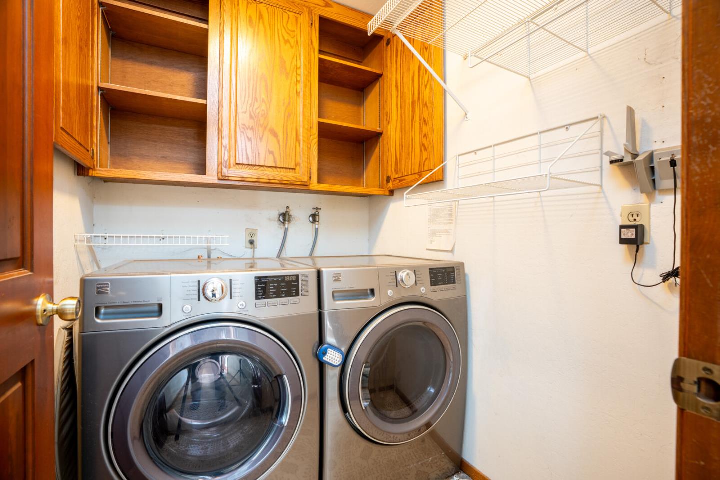 Detail Gallery Image 6 of 12 For 1774 Chevalier Dr, San Jose,  CA 95124 - 3 Beds | 2 Baths