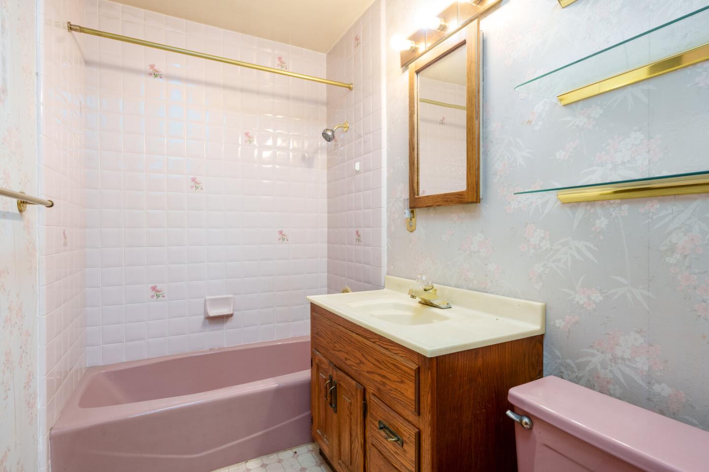 Detail Gallery Image 7 of 12 For 1774 Chevalier Dr, San Jose,  CA 95124 - 3 Beds | 2 Baths