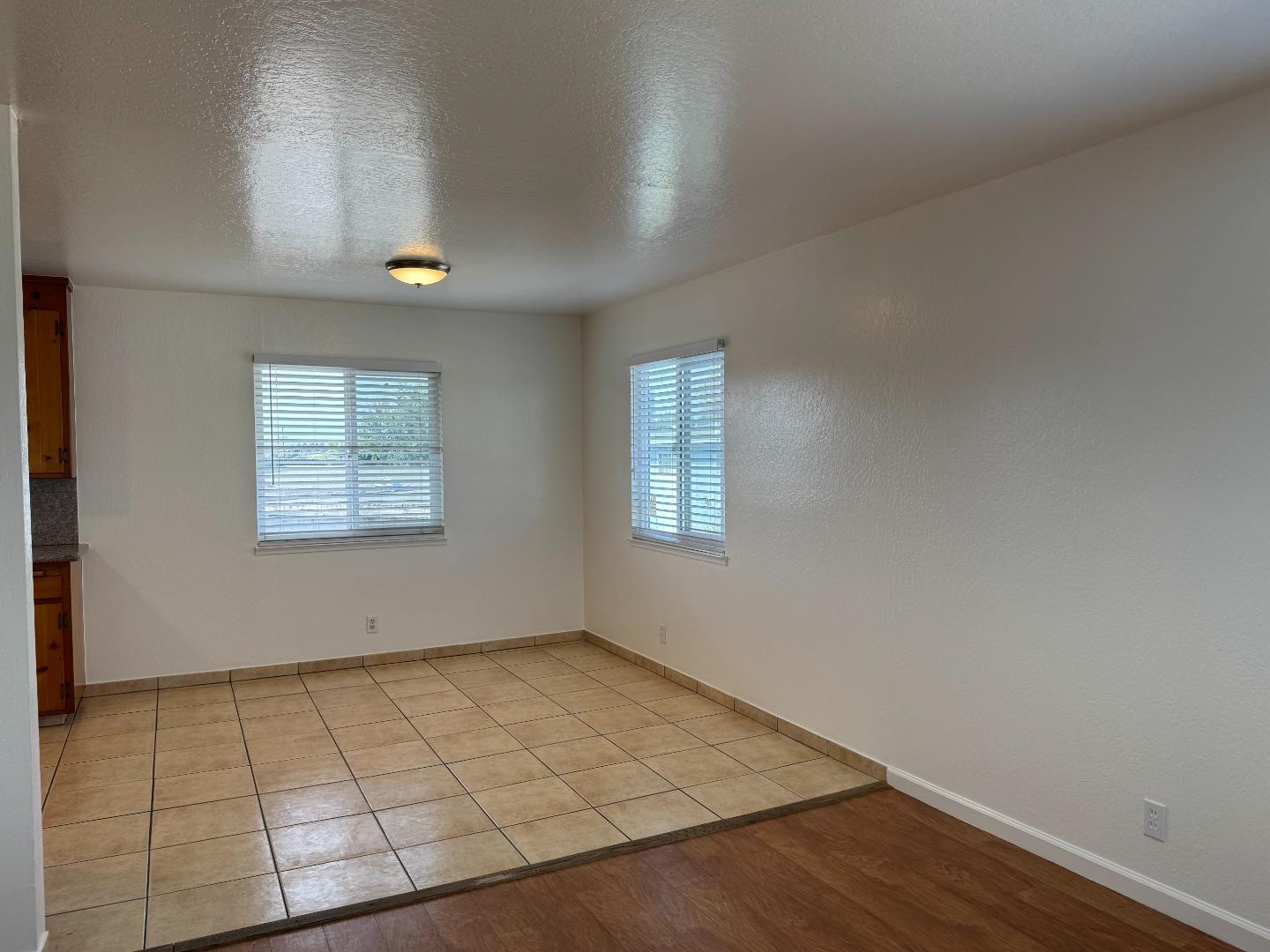 Detail Gallery Image 5 of 19 For 221 Rondale, Hayward,  CA 94541 - – Beds | – Baths