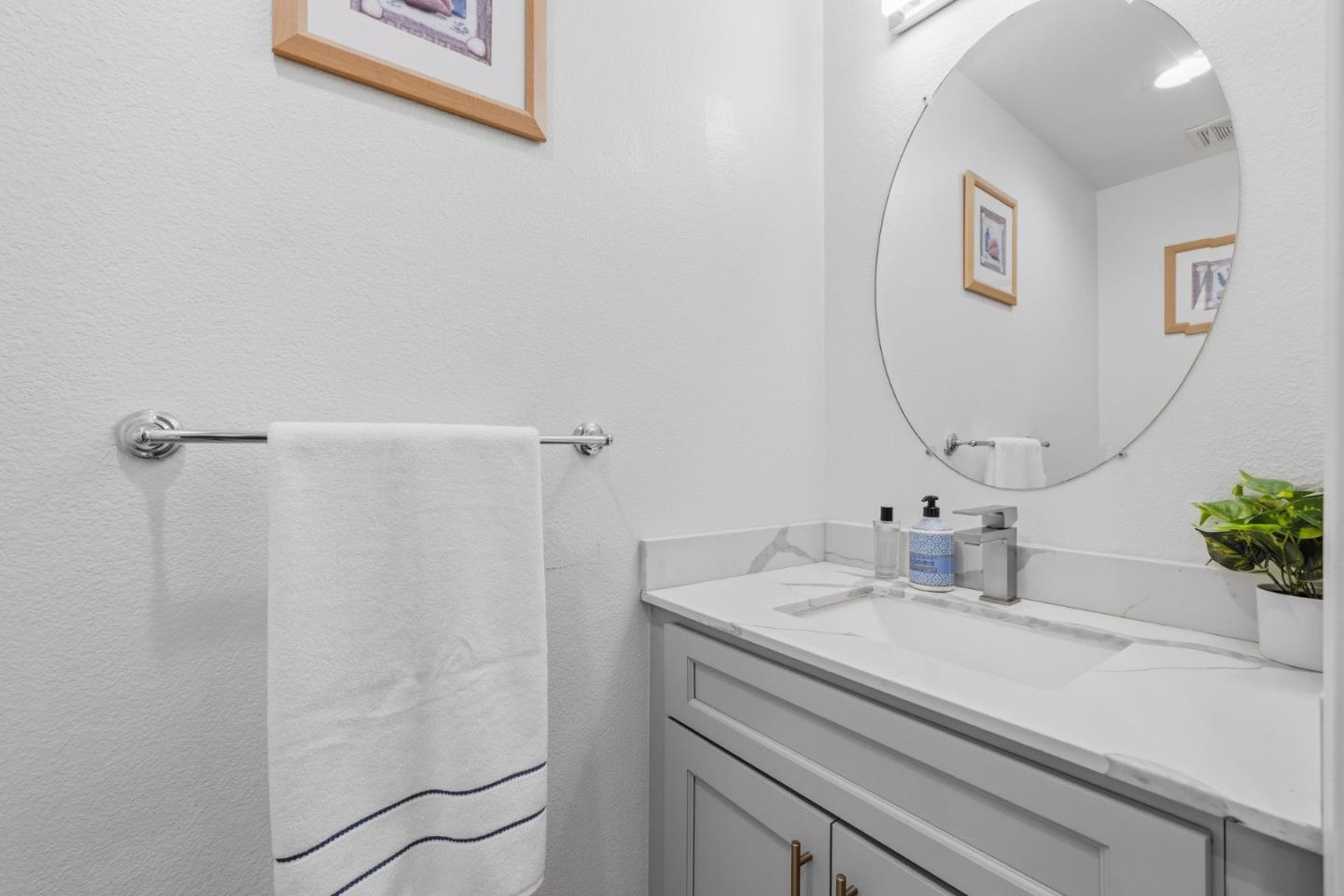 Detail Gallery Image 7 of 26 For 7238 Basking Ridge Ave, San Jose,  CA 95138 - 3 Beds | 2/1 Baths