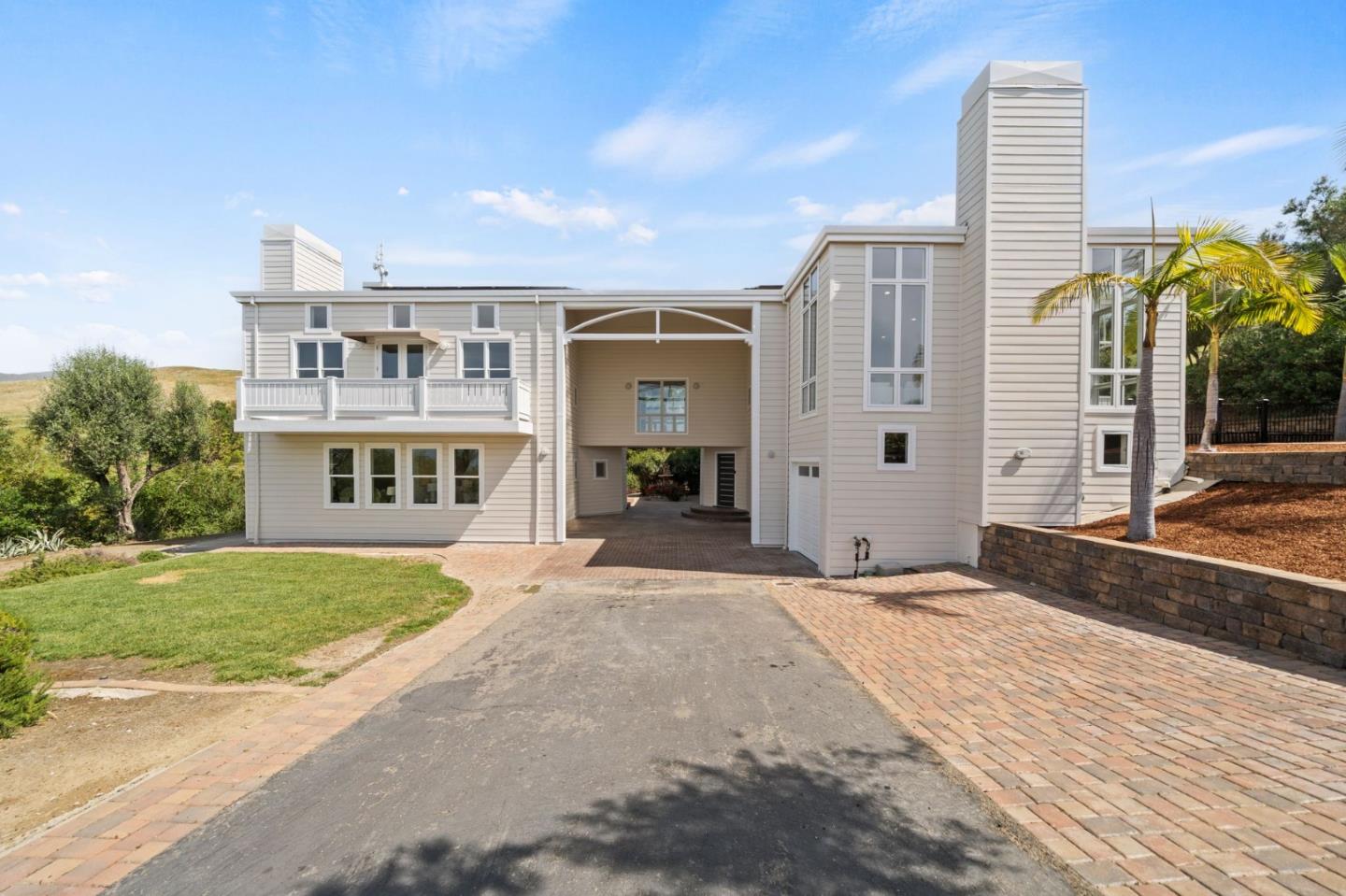 Detail Gallery Image 2 of 99 For 2698 Greenrock Rd, Milpitas,  CA 95035 - 5 Beds | 3/1 Baths