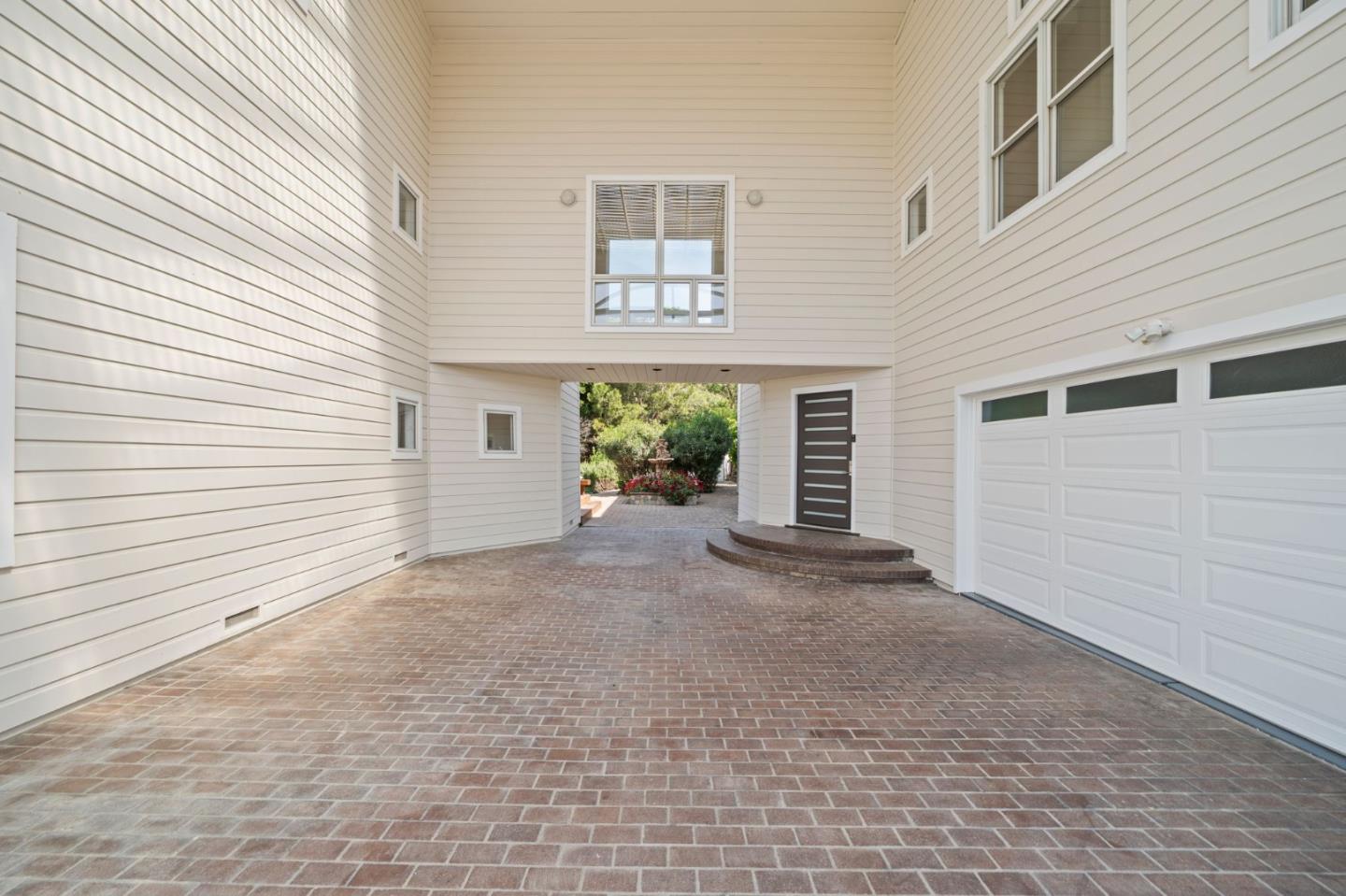 Detail Gallery Image 4 of 99 For 2698 Greenrock Rd, Milpitas,  CA 95035 - 5 Beds | 3/1 Baths