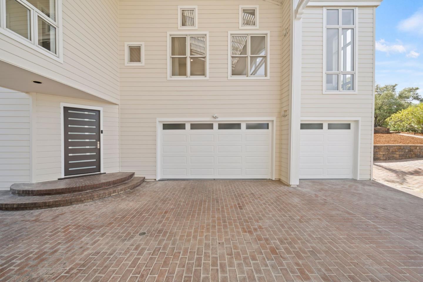 Detail Gallery Image 5 of 99 For 2698 Greenrock Rd, Milpitas,  CA 95035 - 5 Beds | 3/1 Baths