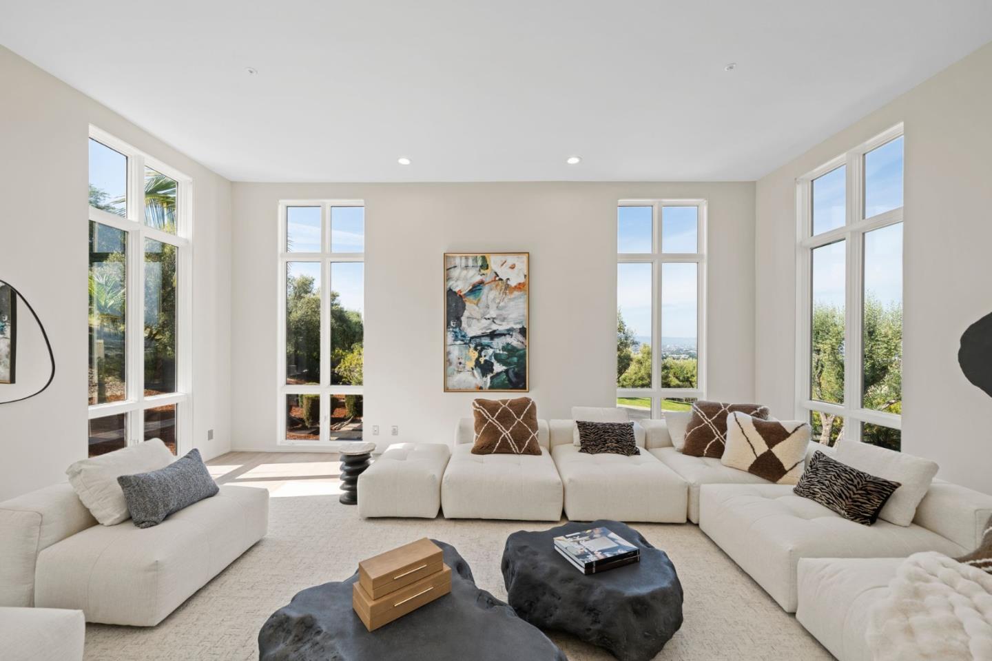 Detail Gallery Image 8 of 99 For 2698 Greenrock Rd, Milpitas,  CA 95035 - 5 Beds | 3/1 Baths