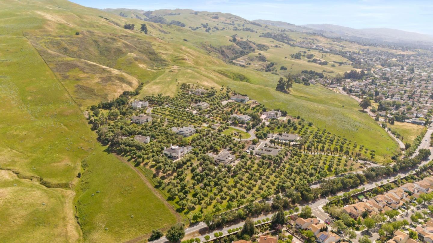 Detail Gallery Image 91 of 99 For 2698 Greenrock Rd, Milpitas,  CA 95035 - 5 Beds | 3/1 Baths